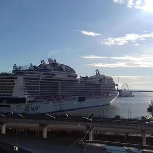 Pensión Delfino Blue, Génova